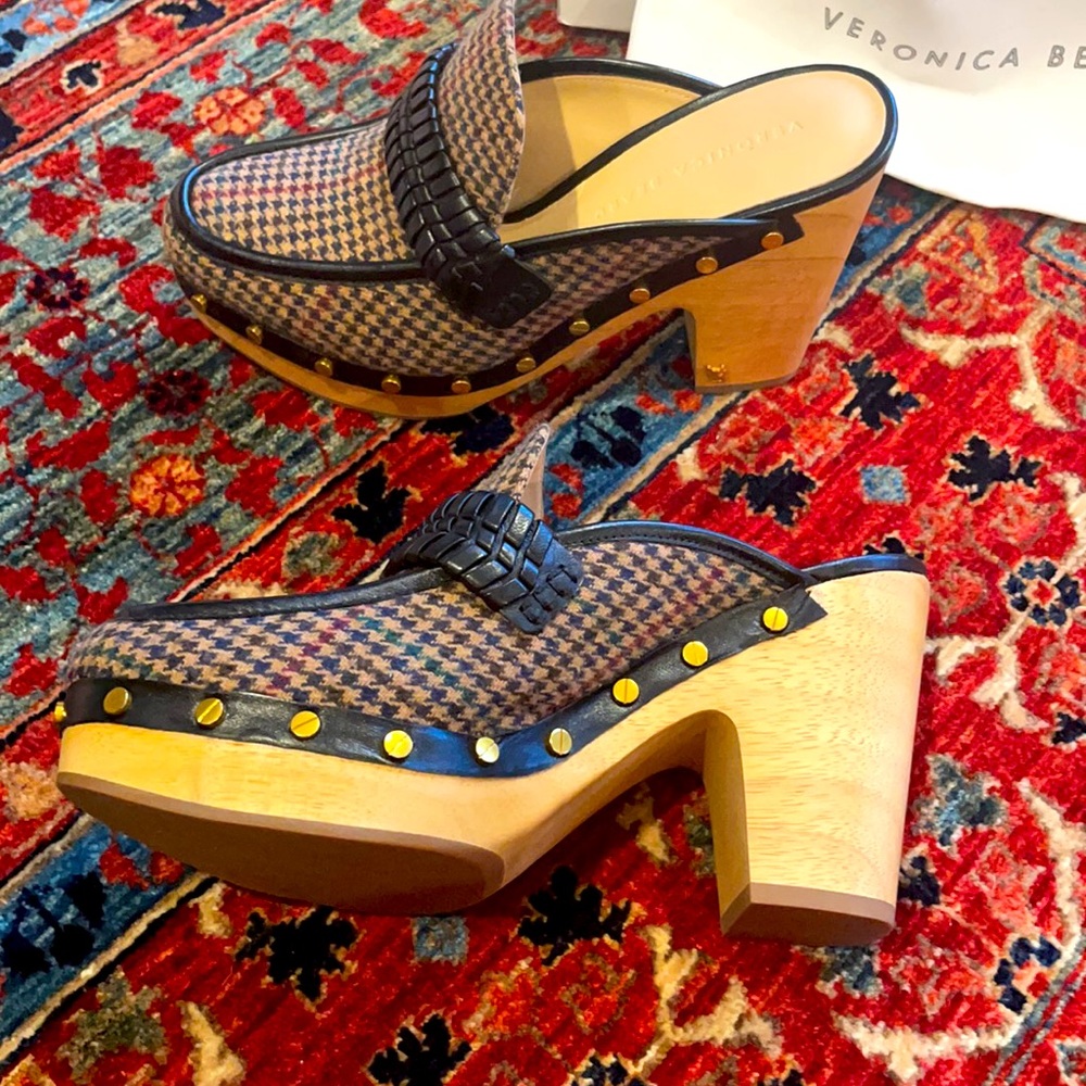 Veronica Beard houndstooth clog - Fall 2021 season! Brand new! Never worn Size 8